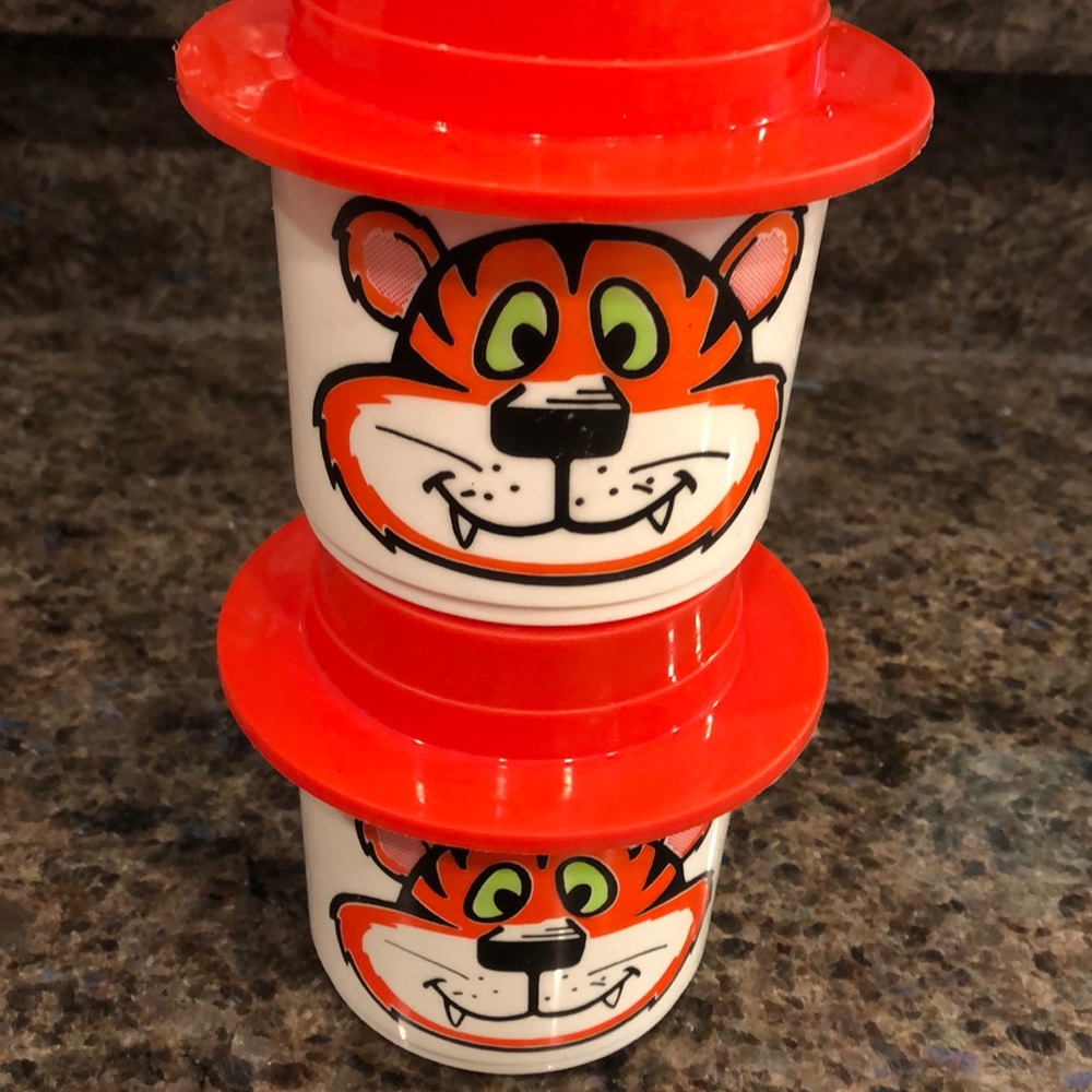 Plastic Mugs with Handle & Straw Holder - Picture 5 of 5